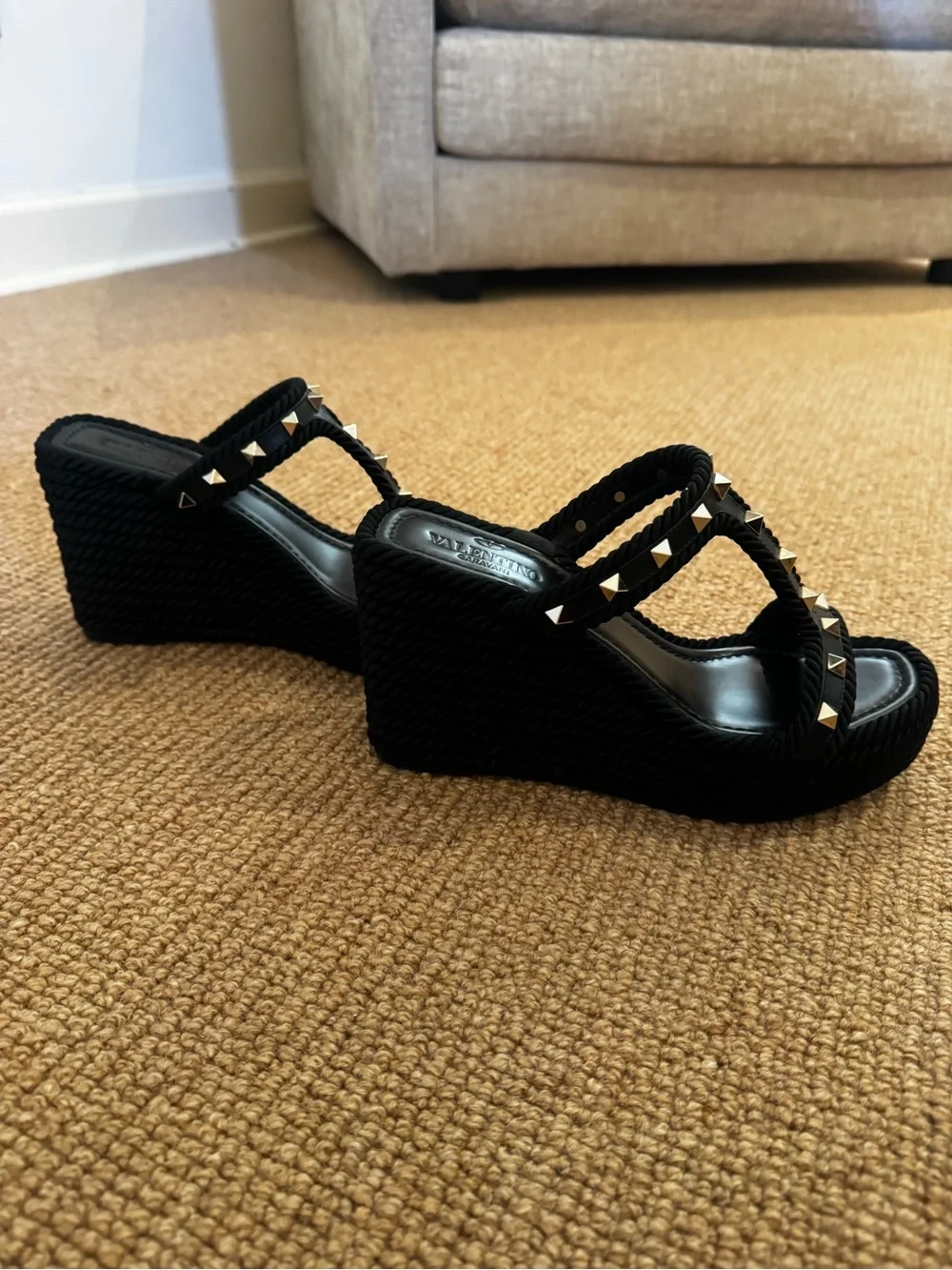 Valentino 90mm Rockstud Torchon T-Strap Espadrille Size 37